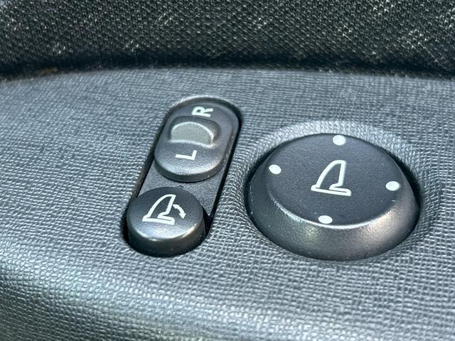 Ｎ－ＷＧＮカスタム Ｇ・Ａパッケージ　オートクルーズコントロール　衝突被害軽減システム　オートライト　ＨＩＤ　スマートキー　アイドリングストップ　電動格納ミラー　ベンチシート　ＣＶＴ　盗難防止システム　ＡＢＳ　ＥＳＣ　ＣＤ　ＵＳＢ（25枚目）