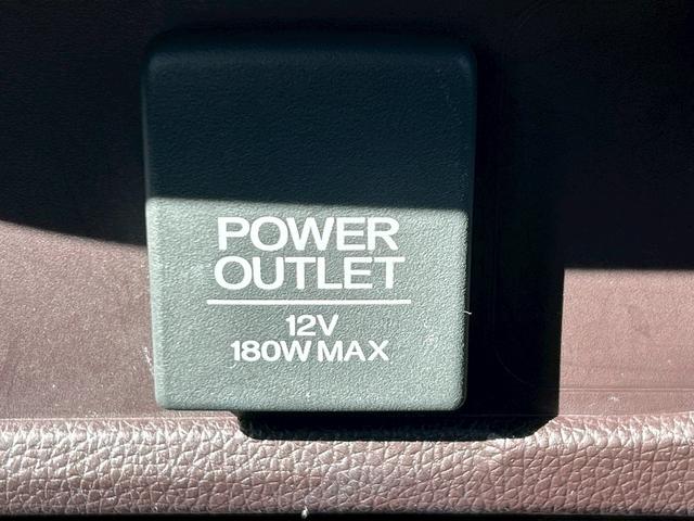 Ｎ－ＷＧＮカスタム Ｇ・Ａパッケージ　オートクルーズコントロール　衝突被害軽減システム　オートライト　ＨＩＤ　スマートキー　アイドリングストップ　電動格納ミラー　ベンチシート　ＣＶＴ　盗難防止システム　ＡＢＳ　ＥＳＣ　ＣＤ　ＵＳＢ（26枚目）