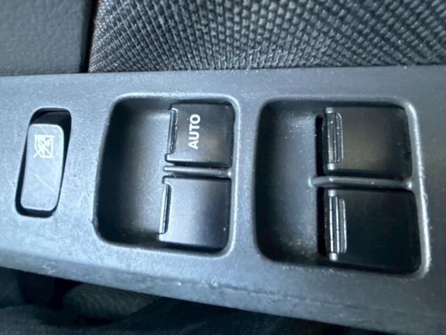 ワゴンＲ ＦＸ　ナビ　ＴＶ　キーレスエントリー　アイドリングストップ　電動格納ミラー　シートヒーター　ベンチシート　ＣＶＴ　盗難防止システム　ＡＢＳ　ＣＤ　ＵＳＢ　ミュージックプレイヤー接続可　衝突安全ボディ（10枚目）