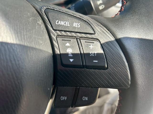 アクセラスポーツ ＸＤ　ＥＴＣ　バックカメラ　ナビ　ＴＶ　オートクルーズコントロール　レーンアシスト　衝突被害軽減システム　アルミホイール　オートライト　ＨＩＤ　サンルーフ　スマートキー　アイドリングストップ　シートヒーター（15枚目）