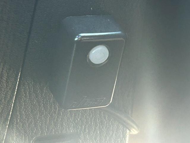 アクセラスポーツ ＸＤ　ＥＴＣ　バックカメラ　ナビ　ＴＶ　オートクルーズコントロール　レーンアシスト　衝突被害軽減システム　アルミホイール　オートライト　ＨＩＤ　サンルーフ　スマートキー　アイドリングストップ　シートヒーター（22枚目）