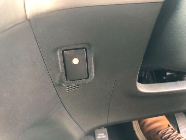 プリウス Ｓ　ドライブレコーダー　ＥＴＣ　ナビ　ＴＶ　アルミホイール　オートライト　ＨＩＤ　スマートキー　電動格納ミラー　ＣＶＴ　盗難防止システム　衝突安全ボディ　ＡＢＳ　ＥＳＣ　Ｂｌｕｅｔｏｏｔｈ　エアコン（22枚目）