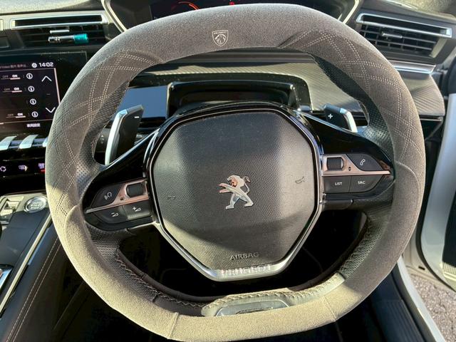 自ら操るハンドル！ドライバーの生命線です。お客様の目で実際にご確認ください。