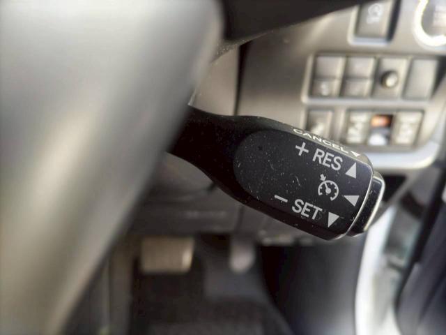 エスクァイア Ｇｉ　プレミアムパッケージ　ブラックテーラード　ＥＴＣ　バックカメラ　ナビ　ＴＶ　クリアランスソナー　オートクルーズコントロール　レーンアシスト　衝突被害軽減システム　両側電動スライドドア　オートマチックハイビーム　ＬＥＤヘッドランプ　スマートキー（15枚目）