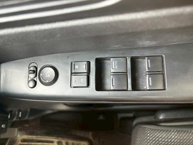 Ｎ－ＢＯＸ Ｇ　ＳＳパッケージ　ドライブレコーダー　ＥＴＣ　バックカメラ　両側電動スライドドア　ナビ　ＴＶ　ＨＩＤ　スマートキー　アイドリングストップ　シートヒーター　ベンチシート　ＣＶＴ　盗難防止システム　ＡＢＳ　ＥＳＣ（13枚目）