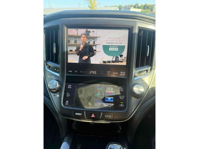 クラウンハイブリッド アスリートＳ　クリアランスソナー　オートクルーズコントロール　ＴＶ　アルミホイール　ＨＩＤ　ＣＶＴ　スマートキー　電動格納ミラー　盗難防止システム　パワーシート　衝突安全ボディ　ＡＢＳ　ＥＳＣ　エアコン（3枚目）