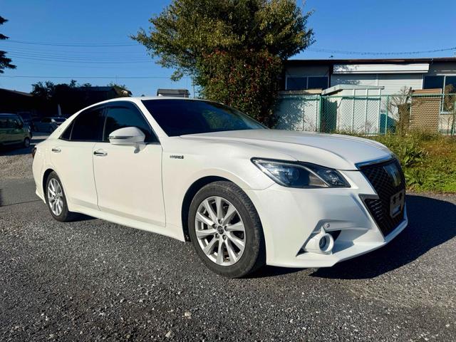 クラウンハイブリッド アスリートＳ　クリアランスソナー　オートクルーズコントロール　ＴＶ　アルミホイール　ＨＩＤ　ＣＶＴ　スマートキー　電動格納ミラー　盗難防止システム　パワーシート　衝突安全ボディ　ＡＢＳ　ＥＳＣ　エアコン（11枚目）