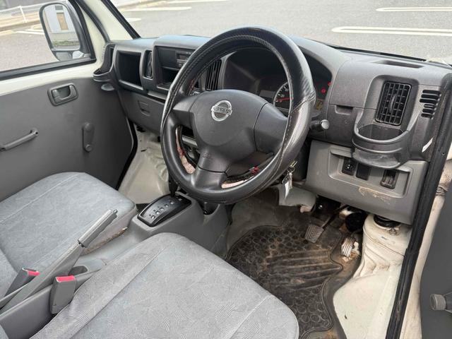 クリッパートラック  軽トラック CVT エアコン 運転席エアバッグ(2枚目)