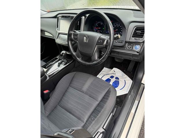 TOYOTA CROWN HYBRID ATHLETE