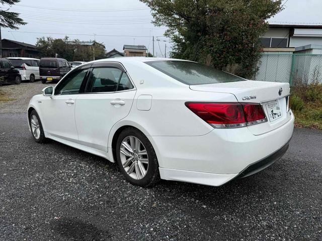 TOYOTA CROWN HYBRID ATHLETE