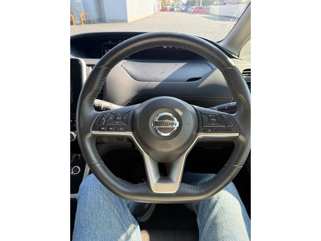 セレナ ハイウェイスター Sハイブリッド エマージェンシーブレーキ バックカメラ クルーズコントロール アイドリングストップLED ヘッドライト LDW VDC インテリジェントキー(15枚目)