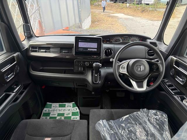 Ｎ－ＢＯＸカスタム Ｇ・Ｌ　ＥＴＣ　バックカメラ　両側スライド・片側電動　クリアランスソナー　衝突被害軽減システム　ＬＥＤヘッドランプ　スマートキー　アイドリングストップ　電動格納ミラー　ベンチシート　ＣＶＴ　盗難防止システム（2枚目）