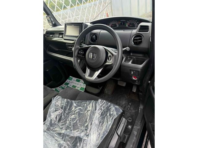 Ｎ－ＢＯＸカスタム Ｇ・Ｌ　ＥＴＣ　バックカメラ　両側スライド・片側電動　クリアランスソナー　衝突被害軽減システム　ＬＥＤヘッドランプ　スマートキー　アイドリングストップ　電動格納ミラー　ベンチシート　ＣＶＴ　盗難防止システム（3枚目）