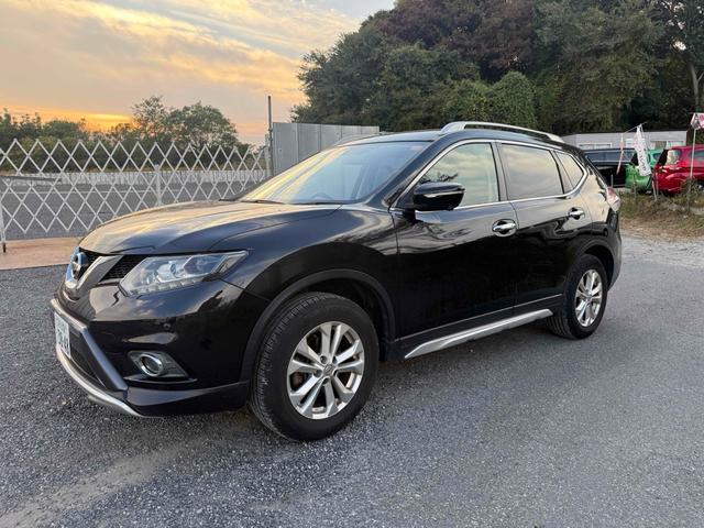 エクストレイル 　４ＷＤ　クリアランスソナー　電動リアゲート　アルミホイール　アイドリングストップ　シートヒーター　ＥＳＣ　エアコン　パワーステアリング　パワーウィンドウ　運転席エアバッグ　助手席エアバッグ（8枚目）