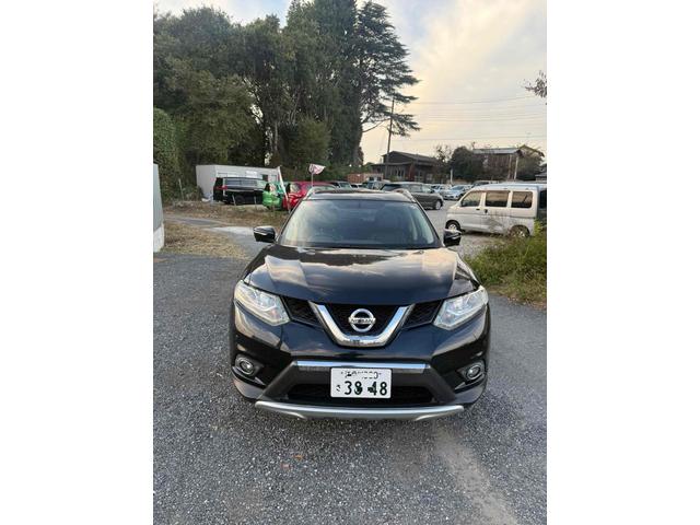 エクストレイル 　４ＷＤ　クリアランスソナー　電動リアゲート　アルミホイール　アイドリングストップ　シートヒーター　ＥＳＣ　エアコン　パワーステアリング　パワーウィンドウ　運転席エアバッグ　助手席エアバッグ（9枚目）