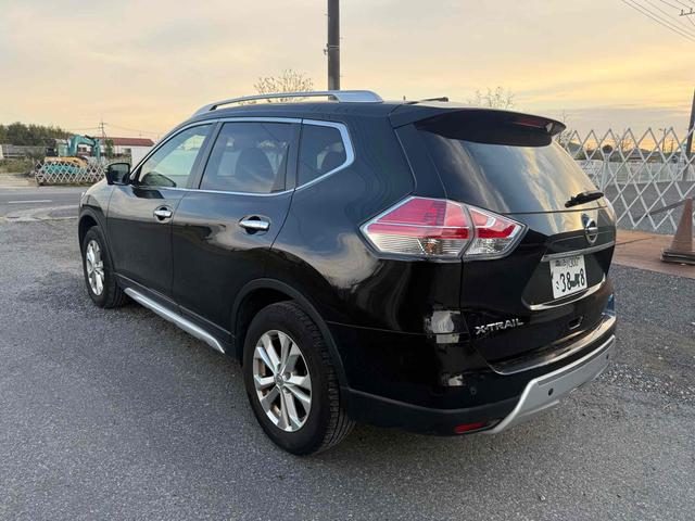 エクストレイル 　４ＷＤ　クリアランスソナー　電動リアゲート　アルミホイール　アイドリングストップ　シートヒーター　ＥＳＣ　エアコン　パワーステアリング　パワーウィンドウ　運転席エアバッグ　助手席エアバッグ（13枚目）