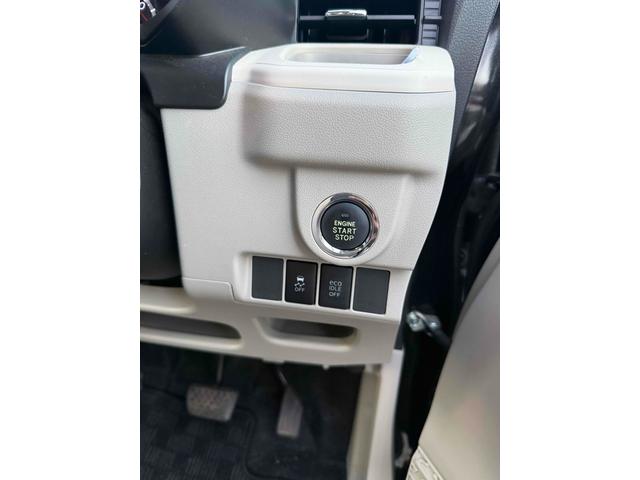 ムーヴ Ｘ　スマートキー　アイドリングストップ　シートヒーター　ベンチシート　ＣＶＴ　盗難防止システム　ＡＢＳ　ＥＳＣ　アルミホイール　衝突安全ボディ　エアコン　パワーステアリング　パワーウィンドウ（3枚目）