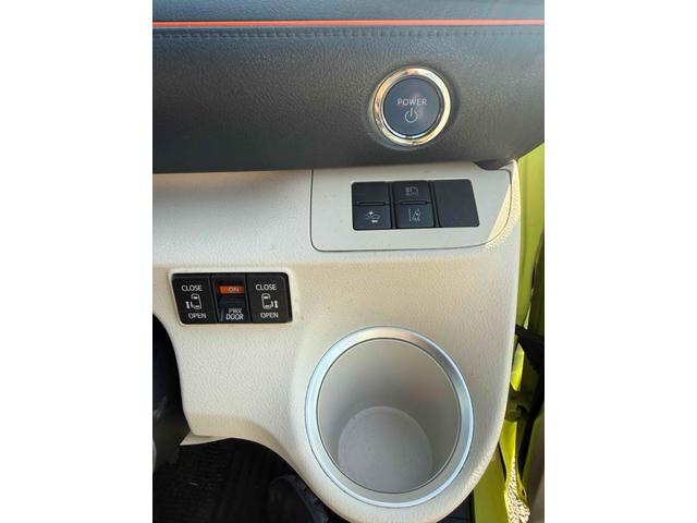 シエンタ ハイブリッドＧ　ＴＶ　レーンアシスト　衝突被害軽減システム　両側電動スライドドア　オートマチックハイビーム　スマートキー　アイドリングストップ　３列シート　ウォークスルー　ＣＶＴ　盗難防止システム　衝突安全ボディ（3枚目）