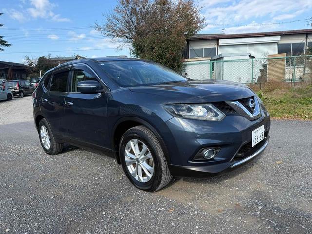 エクストレイル 20X エマージェンシーブレーキパッケージ 4WD クリアランスソナー 衝突被害軽減システム ナビ アルミホイール スマートキー アイドリングストップ 電動格納ミラー シートヒーター CVT 盗難防止システム 衝突安全ボディ ABS ESC(8枚目)