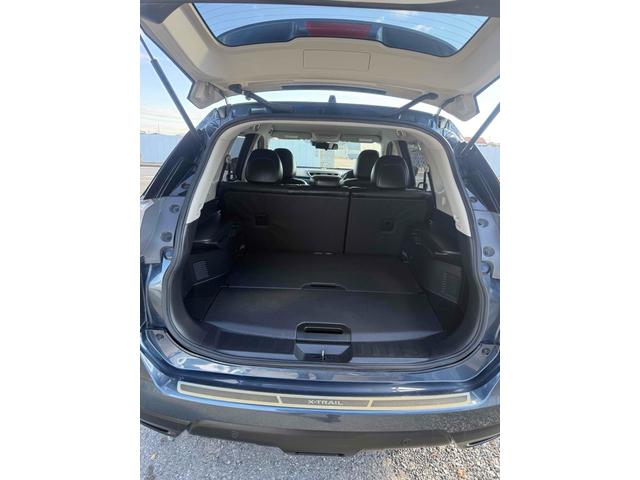 エクストレイル 20X エマージェンシーブレーキパッケージ 4WD クリアランスソナー 衝突被害軽減システム ナビ アルミホイール スマートキー アイドリングストップ 電動格納ミラー シートヒーター CVT 盗難防止システム 衝突安全ボディ ABS ESC(12枚目)