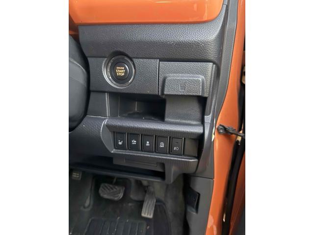 フレアクロスオーバー ＸＳ　２年車検付き　衝突被害軽減システム　ＨＩＤ　スマートキー　アイドリングストップ　シートヒーター　ベンチシート　ＣＶＴ　ＡＢＳ　ＥＳＣ　アルミホイール　衝突安全ボディ　エアコン（3枚目）