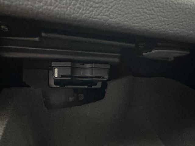 MERCEDES BENZ CLA-CLASS CLA180 AMG STYLE