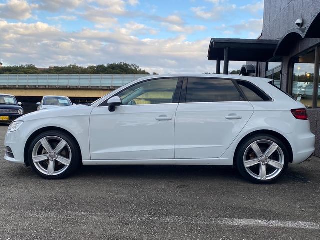 A3 スポーツバック1.4TFSI アドバンスドキー USB ETC 盗難防止 定期点検記録簿 AAC(4枚目)