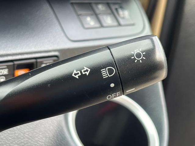 シエンタ ハイブリッド ファンベースG 純正SDナビ 両側パワースライドドア バックカメラ コーナーセンサー クルーズコントロール 純正ドライブレコーダー フルセグTV トヨタセーフティセンス LEDヘッドライト ビルトインETC(8枚目)