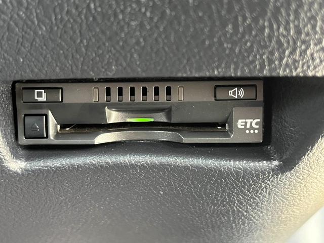 シエンタ ハイブリッド ファンベースG 純正SDナビ 両側パワースライドドア バックカメラ コーナーセンサー クルーズコントロール 純正ドライブレコーダー フルセグTV トヨタセーフティセンス LEDヘッドライト ビルトインETC(13枚目)