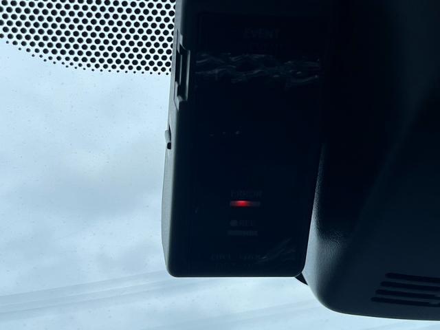 シエンタ ハイブリッド ファンベースG 純正SDナビ 両側パワースライドドア バックカメラ コーナーセンサー クルーズコントロール 純正ドライブレコーダー フルセグTV トヨタセーフティセンス LEDヘッドライト ビルトインETC(20枚目)