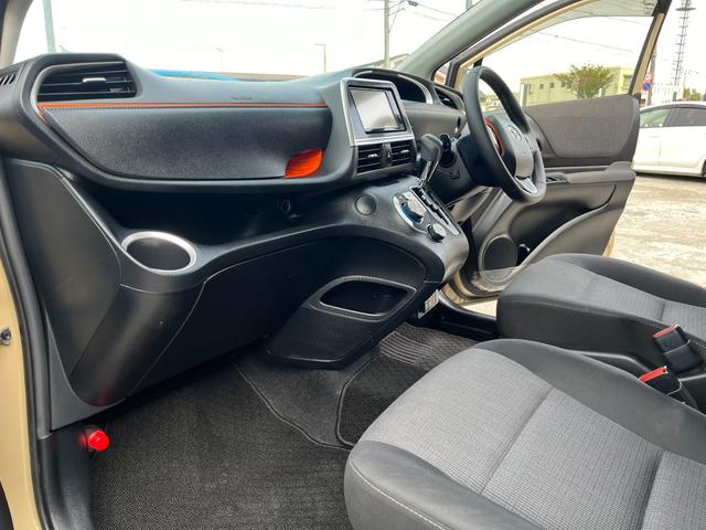 シエンタ ハイブリッド ファンベースG 純正SDナビ 両側パワースライドドア バックカメラ コーナーセンサー クルーズコントロール 純正ドライブレコーダー フルセグTV トヨタセーフティセンス LEDヘッドライト ビルトインETC(41枚目)