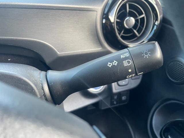 アクア Ｓスタイルブラック　ワンオーナー　トヨタセーフティセンス　純正ナビ　Ｂカメラ　ビルトインＥＴＣ　Ｂｌｕｅｔｏｏｔｈ　地デジ　オートライト　オートハイビーム　プッシュスタート　スマートキー（14枚目）