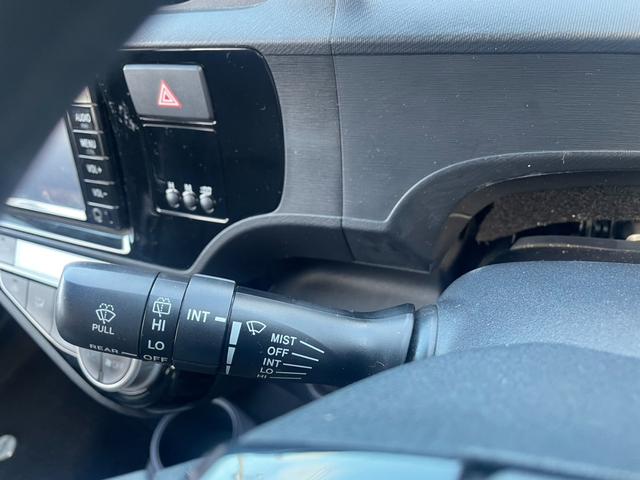 アクア Ｓスタイルブラック　ワンオーナー　トヨタセーフティセンス　純正ナビ　Ｂカメラ　ビルトインＥＴＣ　Ｂｌｕｅｔｏｏｔｈ　地デジ　オートライト　オートハイビーム　プッシュスタート　スマートキー（15枚目）