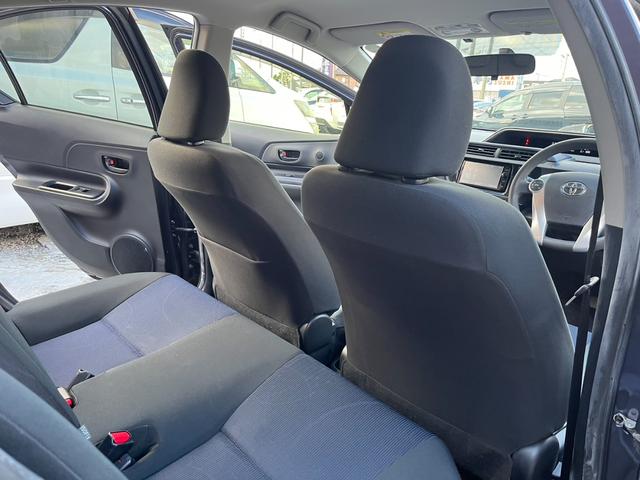 アクア S ワンオーナー 禁煙車 純正ナビ バックカメラ Bluetooth フルセグTV スマートキー ETC車載器 プッシュスタート ステアリングスイッチ オートライト オートエアコン 電動格納ミラー(30枚目)