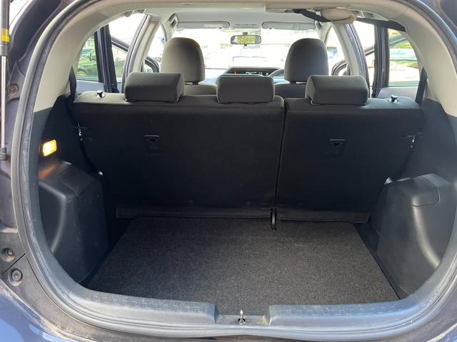 アクア S ワンオーナー 禁煙車 純正ナビ バックカメラ Bluetooth フルセグTV スマートキー ETC車載器 プッシュスタート ステアリングスイッチ オートライト オートエアコン 電動格納ミラー(32枚目)