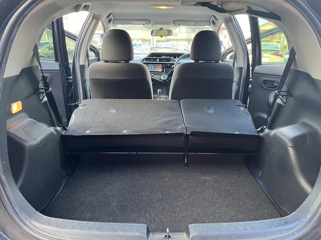 アクア S ワンオーナー 禁煙車 純正ナビ バックカメラ Bluetooth フルセグTV スマートキー ETC車載器 プッシュスタート ステアリングスイッチ オートライト オートエアコン 電動格納ミラー(33枚目)