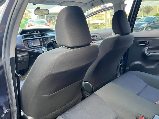 アクア S ワンオーナー 禁煙車 純正ナビ バックカメラ Bluetooth フルセグTV スマートキー ETC車載器 プッシュスタート ステアリングスイッチ オートライト オートエアコン 電動格納ミラー(35枚目)