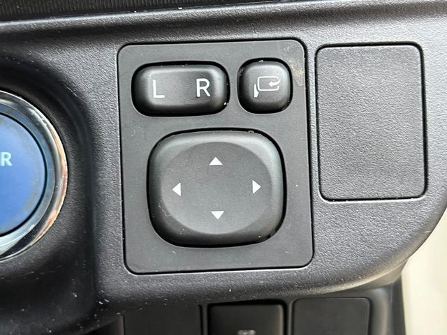 アクア S 純正ナビ ハーフレザー ドライブレコーダー フルセグTV バックカメラ Bluetooth 16インチ純正AW ETC車載器 LEDヘッドライト オートライト フォグランプ スマートキー(10枚目)