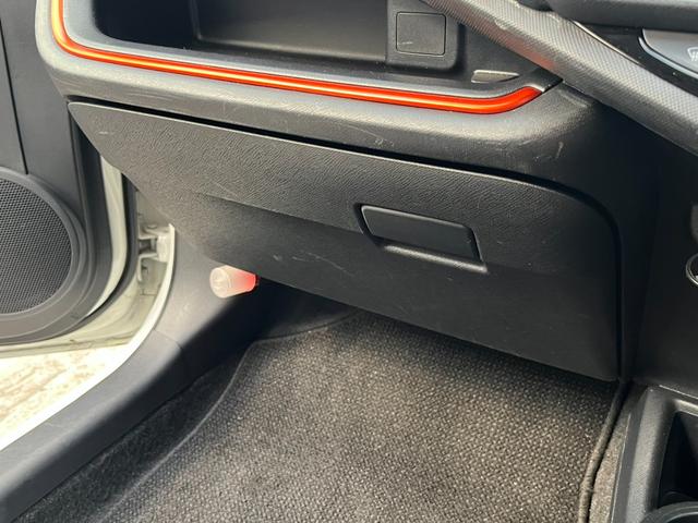 アクア S 純正ナビ ハーフレザー ドライブレコーダー フルセグTV バックカメラ Bluetooth 16インチ純正AW ETC車載器 LEDヘッドライト オートライト フォグランプ スマートキー(19枚目)