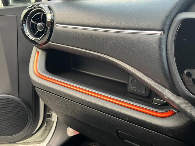 アクア S 純正ナビ ハーフレザー ドライブレコーダー フルセグTV バックカメラ Bluetooth 16インチ純正AW ETC車載器 LEDヘッドライト オートライト フォグランプ スマートキー(21枚目)