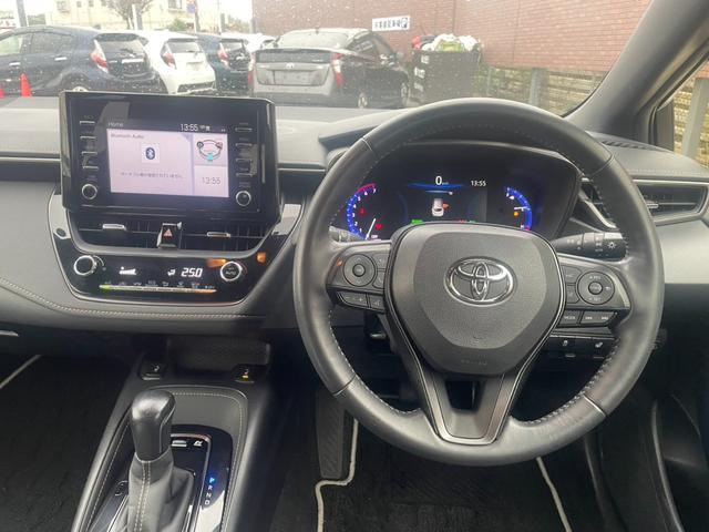 カローラツーリング ハイブリッド ダブルバイビー ワンオーナー TSS BSM ディスプレイオーディオ レザーシート シートヒーター ハンドルヒーター ビルトインETC レーダークルーズコントロール クリアランスソナー Bluetooth(4枚目)