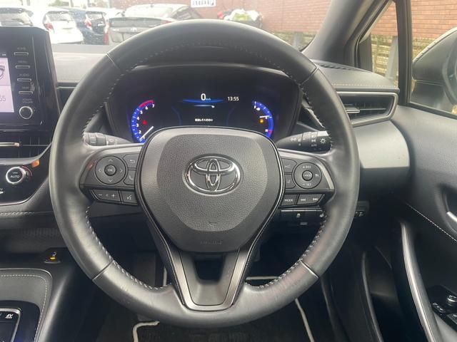 カローラツーリング ハイブリッド ダブルバイビー ワンオーナー TSS BSM ディスプレイオーディオ レザーシート シートヒーター ハンドルヒーター ビルトインETC レーダークルーズコントロール クリアランスソナー Bluetooth(5枚目)