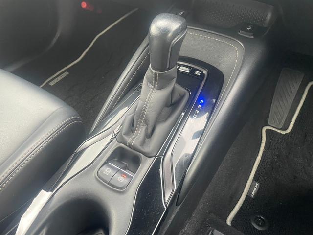 カローラツーリング ハイブリッド ダブルバイビー ワンオーナー TSS BSM ディスプレイオーディオ レザーシート シートヒーター ハンドルヒーター ビルトインETC レーダークルーズコントロール クリアランスソナー Bluetooth(10枚目)