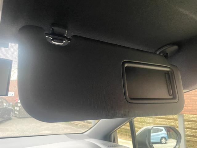 カローラツーリング ハイブリッド ダブルバイビー ワンオーナー TSS BSM ディスプレイオーディオ レザーシート シートヒーター ハンドルヒーター ビルトインETC レーダークルーズコントロール クリアランスソナー Bluetooth(17枚目)