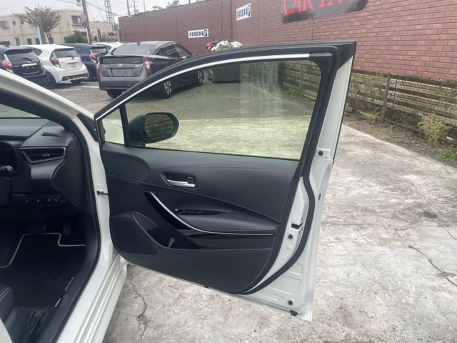 カローラツーリング ハイブリッド ダブルバイビー ワンオーナー TSS BSM ディスプレイオーディオ レザーシート シートヒーター ハンドルヒーター ビルトインETC レーダークルーズコントロール クリアランスソナー Bluetooth(21枚目)