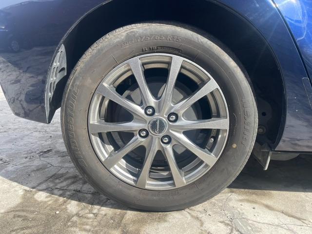 アクア Ｓスタイルブラック　トヨタセーフティセンス　純正ナビ　Ｂカメラ　Ｂｌｕｅｔｏｏｔｈ　フルセグＴＶ　オートライト　オートハイビーム　ドラレコ　ビルトインＥＴＣ　社外１５インチアルミホイール（46枚目）