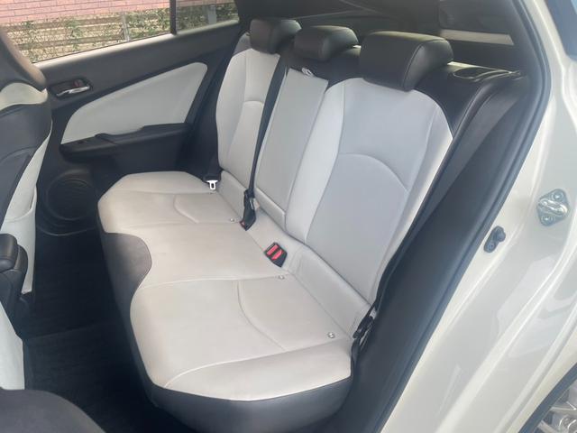 プリウス Ｓツーリングセレクション　純正ＳＤナビ　Ｂｌｕｅｔｏｏｔｈオーディオ　モデリスタエアロ　社外アルミホイール　バックカメラ　レザーシート　シートヒーター　ＬＥＤヘッドライト　オートライト　ワンセグＴＶ　ビルトインＥＴＣ（33枚目）