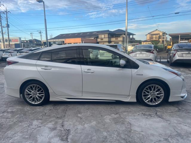 プリウス Ｓツーリングセレクション　純正ＳＤナビ　Ｂｌｕｅｔｏｏｔｈオーディオ　モデリスタエアロ　社外アルミホイール　バックカメラ　レザーシート　シートヒーター　ＬＥＤヘッドライト　オートライト　ワンセグＴＶ　ビルトインＥＴＣ（39枚目）