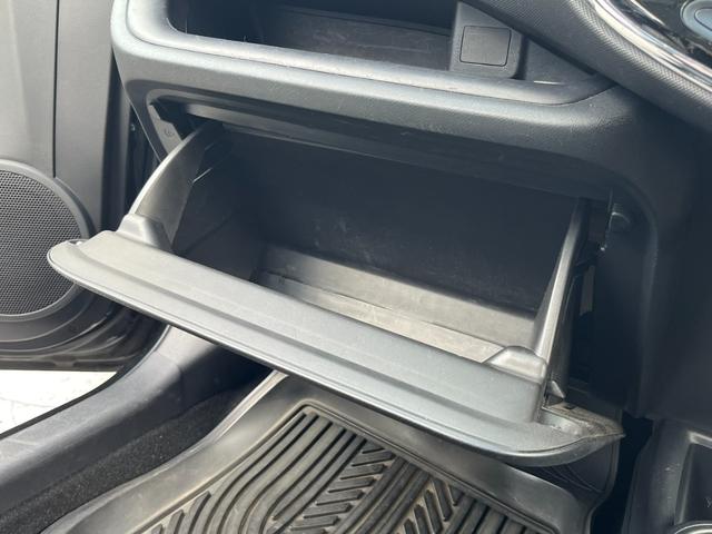 アクア S 純正SDナビゲーション Bluetoothオーディオ フルセグTV コーナーセンサー ETC車載器 ステアリングスイッチ DVD再生 CD再生 オートエアコン 電動格納ミラー(16枚目)