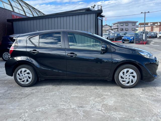 アクア S 純正SDナビゲーション Bluetoothオーディオ フルセグTV コーナーセンサー ETC車載器 ステアリングスイッチ DVD再生 CD再生 オートエアコン 電動格納ミラー(40枚目)